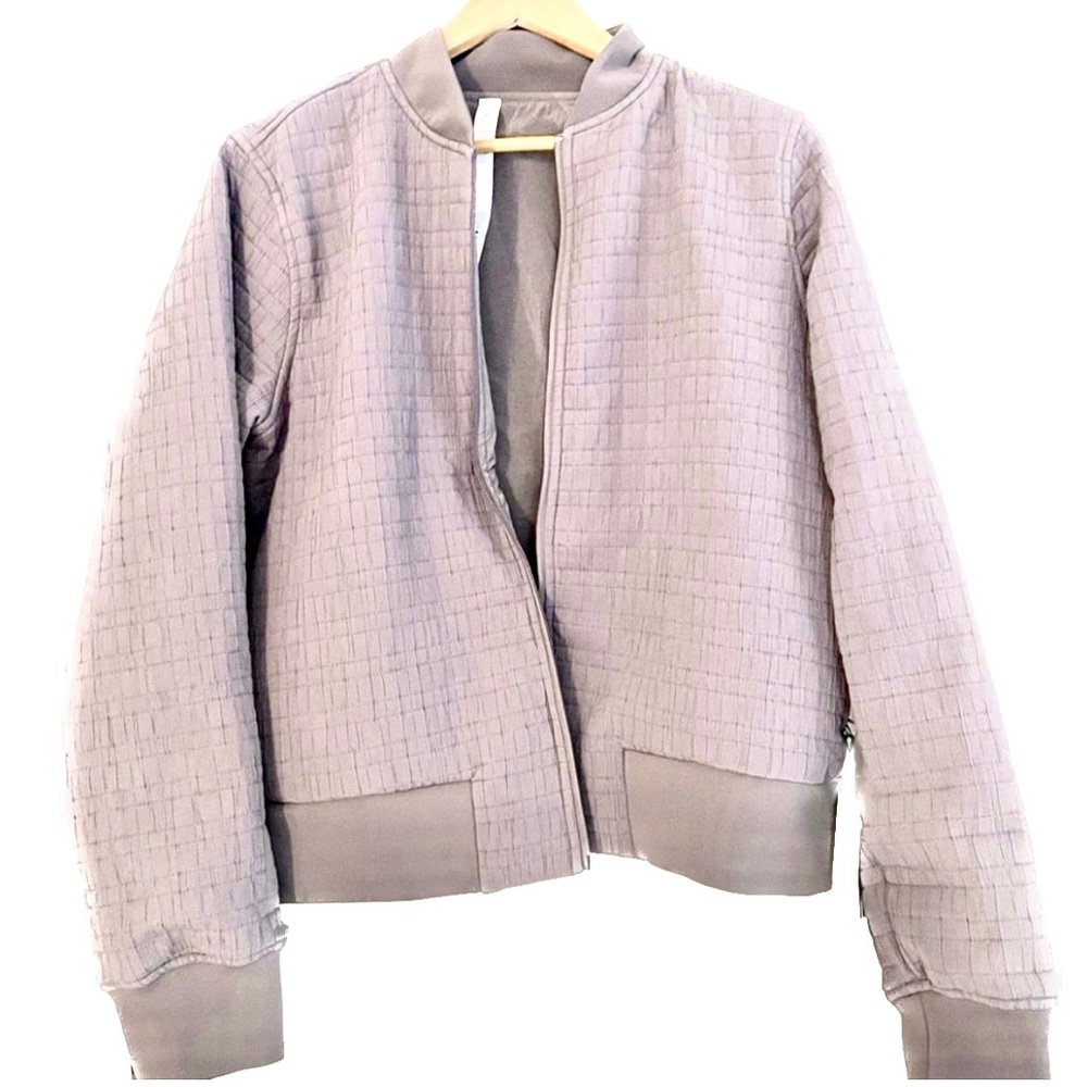 ✨Lululemon Athletica Serene Travels Reversible Bomber Jacket Size 12 - Picture 10 of 13